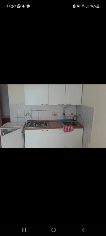 Apartmani Vesna Пунат Екстериор снимка