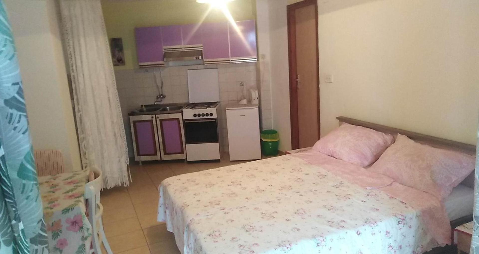 Apartmani Vesna Пунат Екстериор снимка